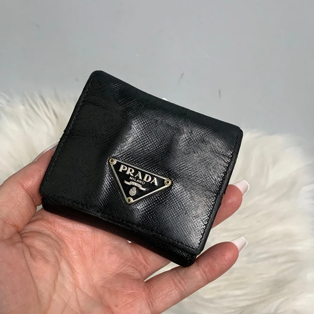 Authentic Prada vintage black leather coin pouch - Picture 1 of 17